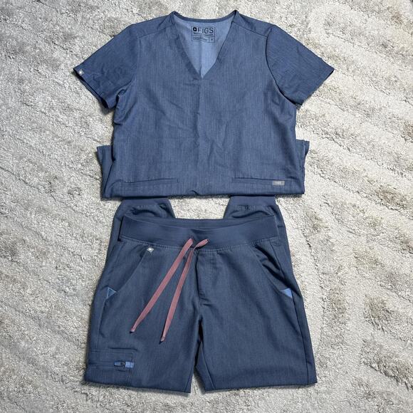 FIGS Scrub Set - Picture 1 of 7